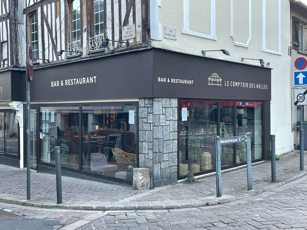 Le comptoir des Halles à Bernay